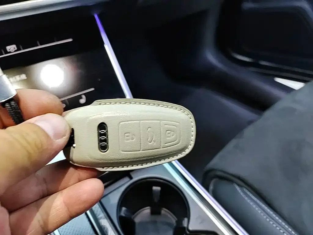 Audi A7L — фото 4