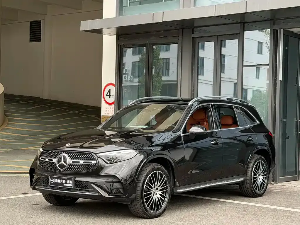 Mercedes-Benz GLC — фото 1