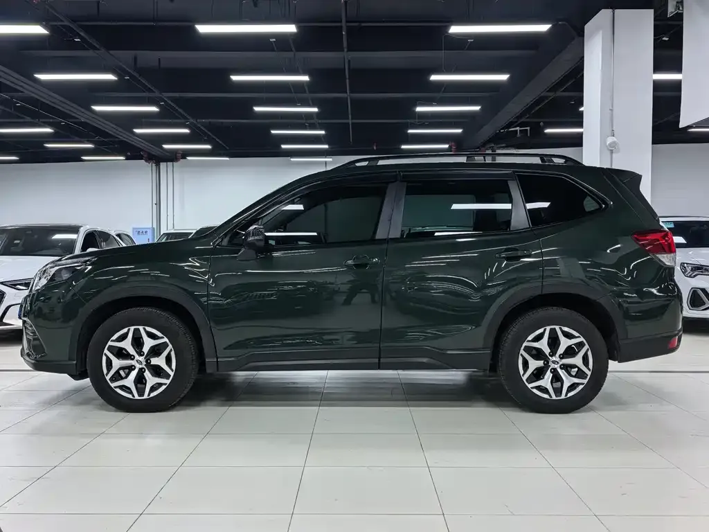 Subaru Forester — фото 2