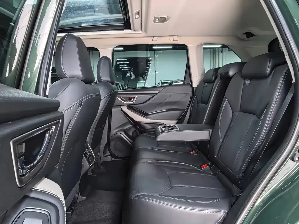 Subaru Forester — фото 3