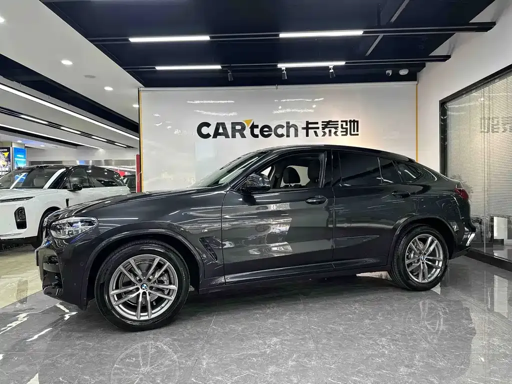 BMW X4 — фото 8