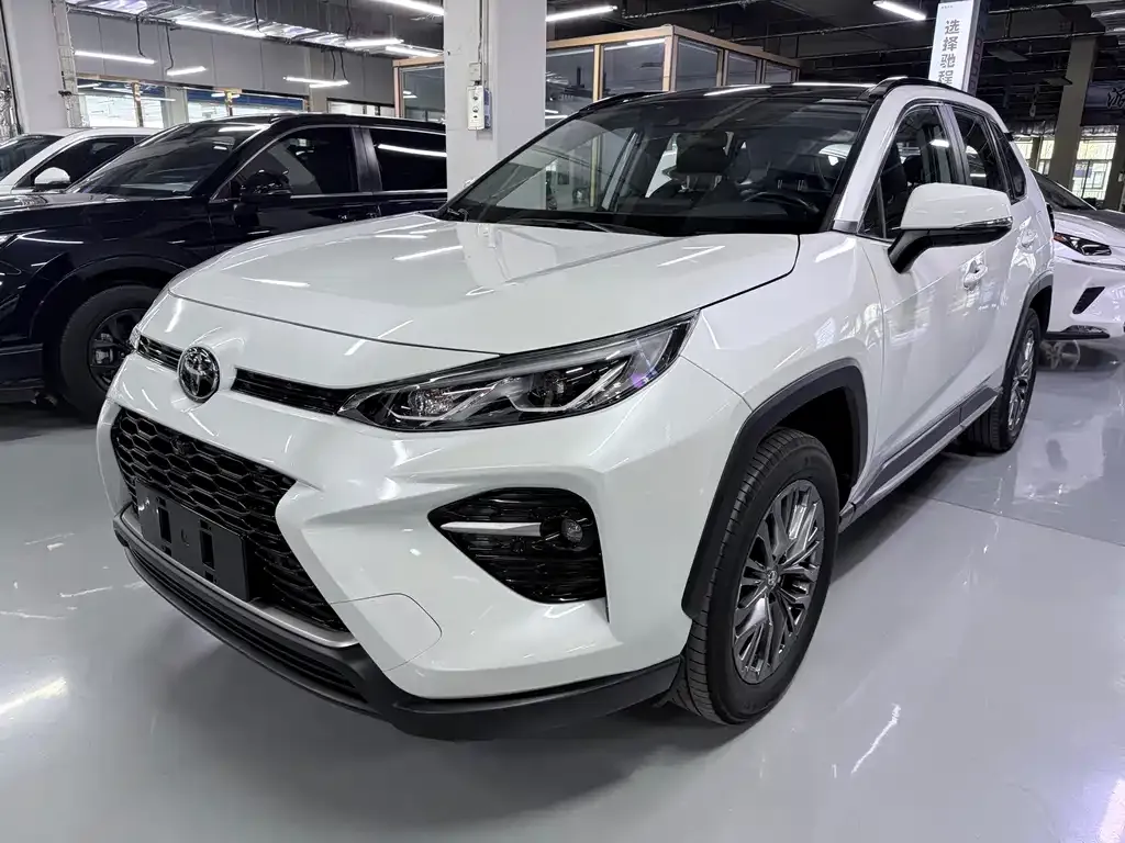 Toyota Wildlander — фото 1