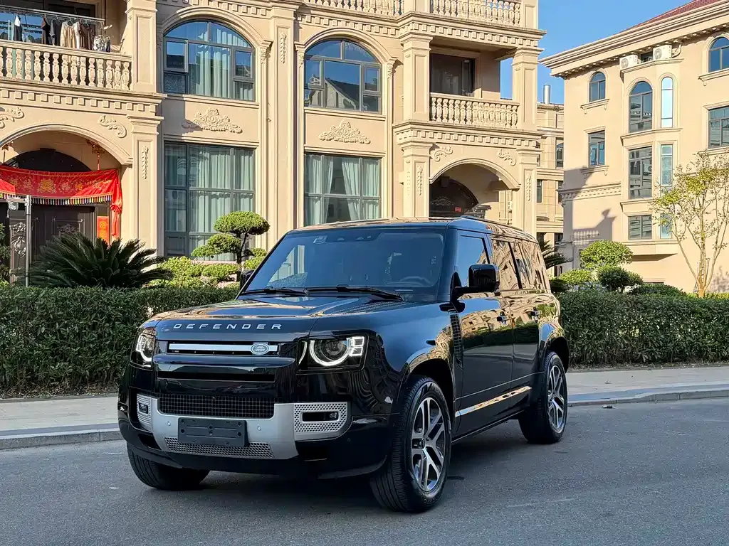 Land Rover Defender — фото 1