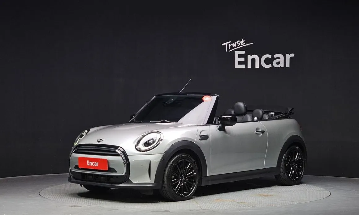 Mini Cooper Convertible — фото 1