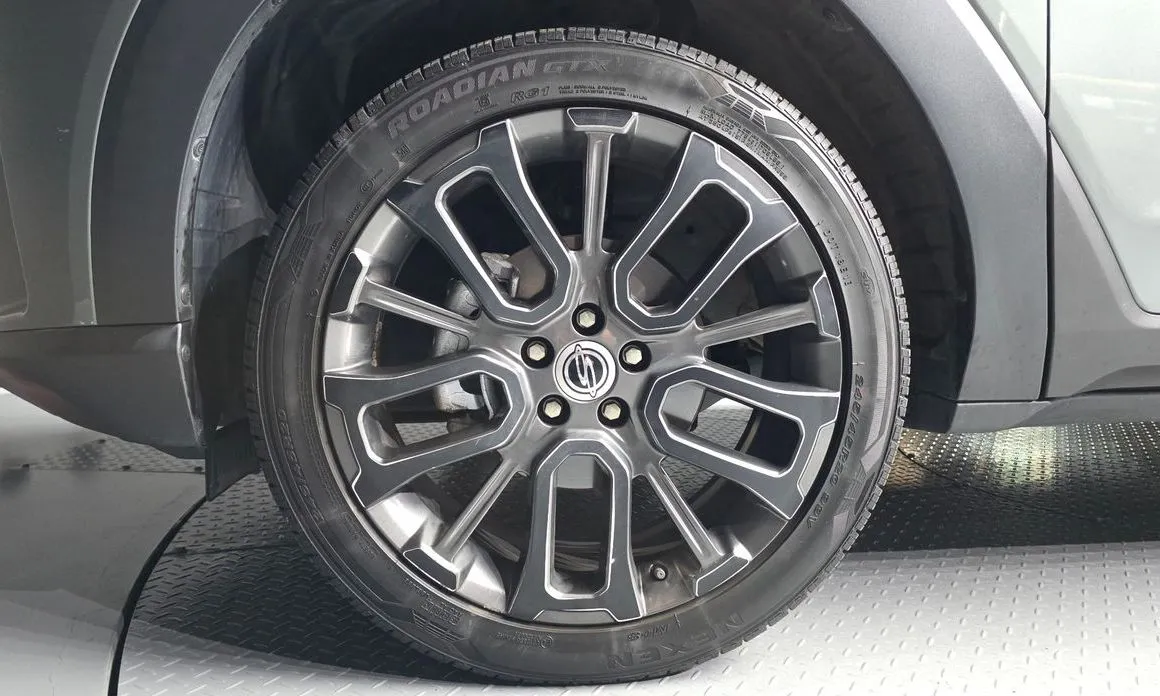 KG Mobility (Ssangyong) Torres — фото 6