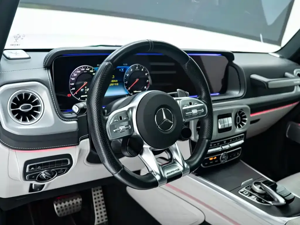 Mercedes-Benz G-Class AMG — фото 7