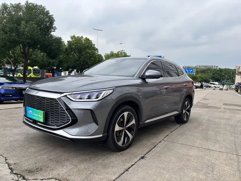 BYD PLUS New Energy — фото 1