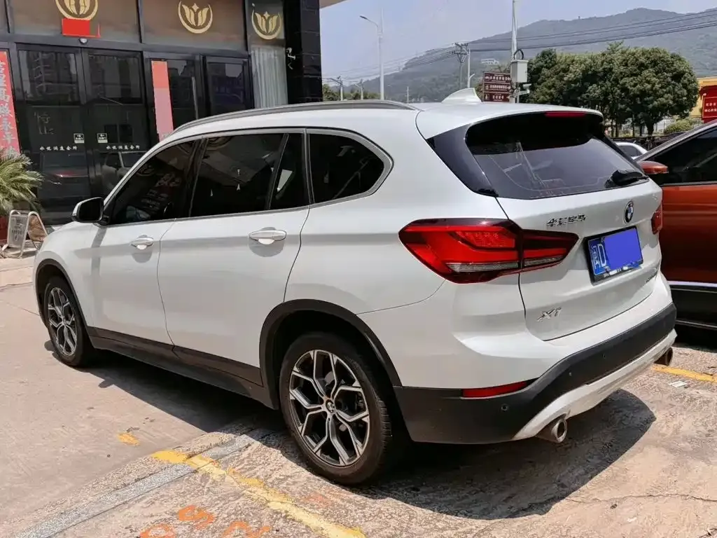 BMW X1 — фото 4