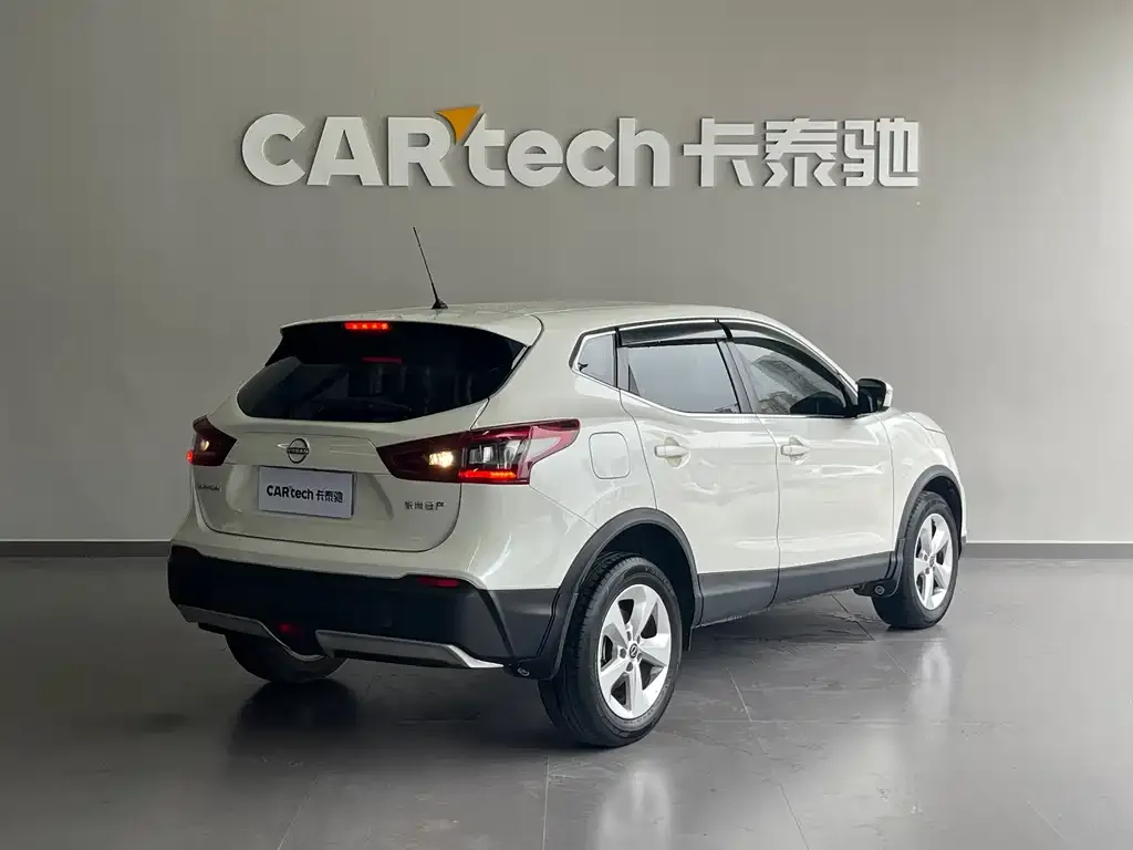 Nissan Qashqai — фото 6