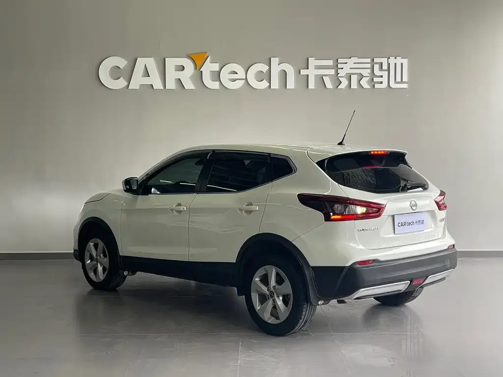 Nissan Qashqai — фото 5