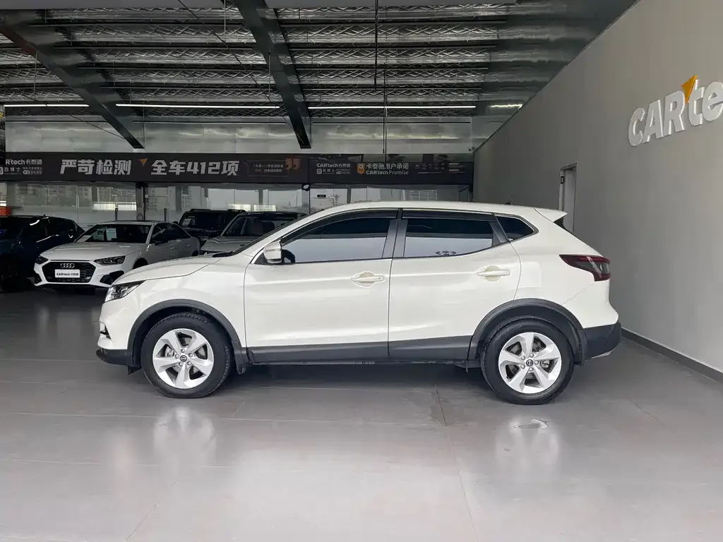 Nissan Qashqai — фото 4