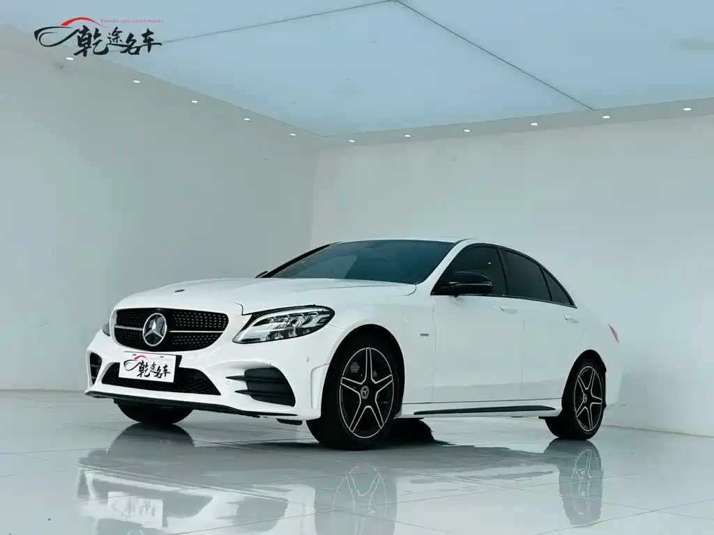 Mercedes-Benz C-Class — фото 1