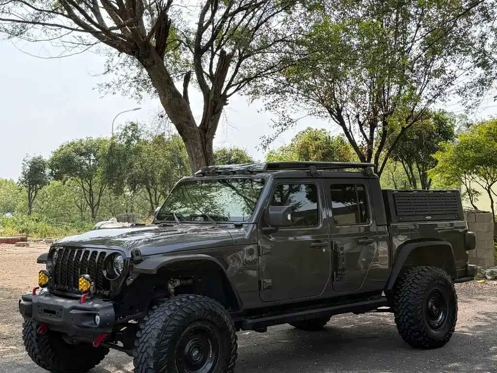 Jeep Gladiator — фото 6
