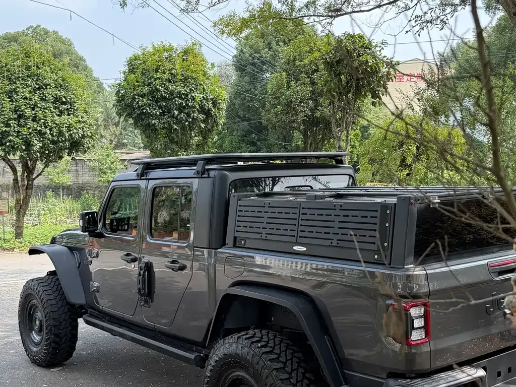 Jeep Gladiator — фото 10