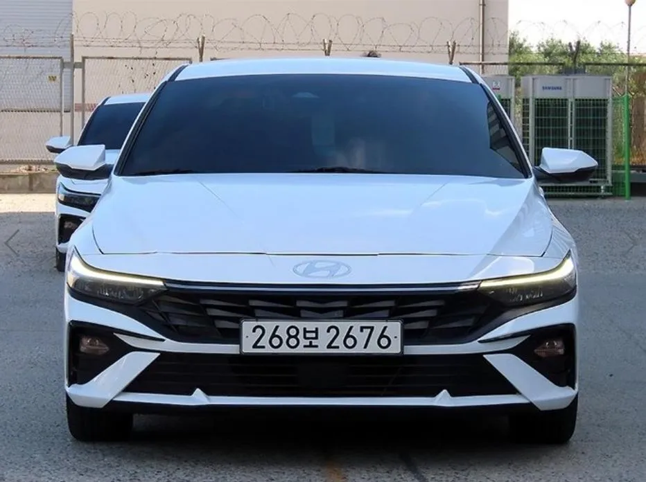 Hyundai AVANTE — фото 1