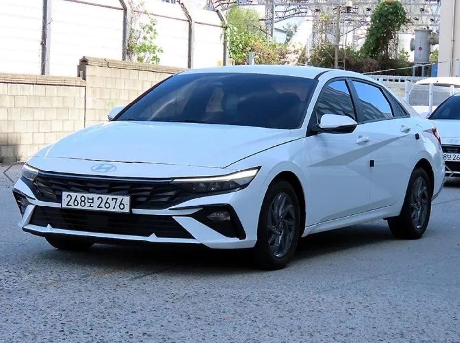 Hyundai AVANTE — фото 2