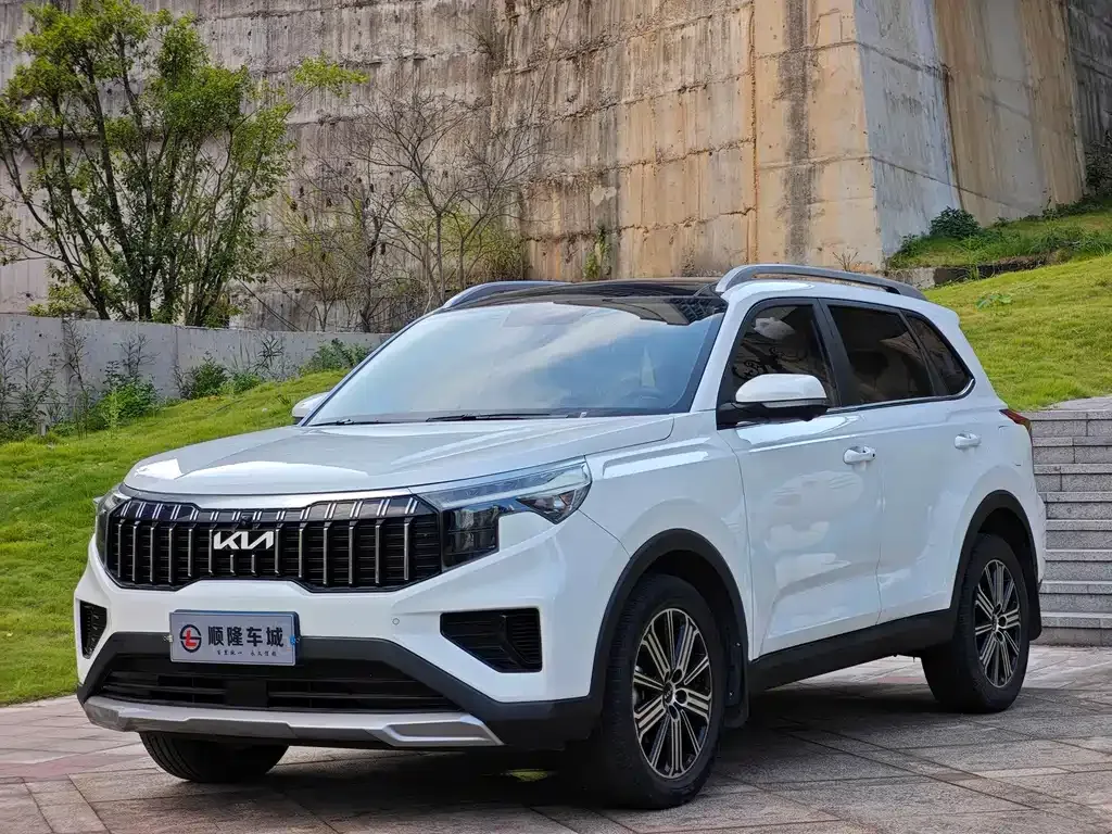 Kia Sportage — фото 1