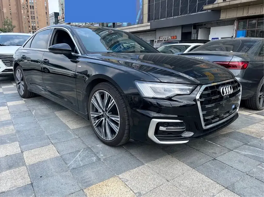 Audi A6L — фото 10
