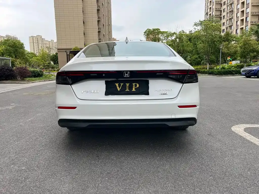 Honda Accord — фото 2