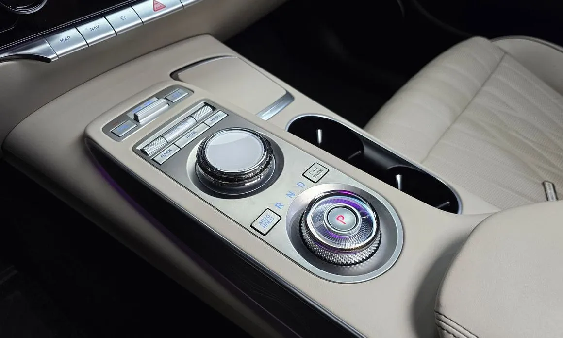 Genesis GV70 — фото 2