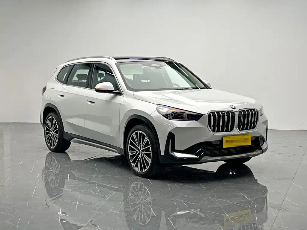 BMW X1 — фото 5