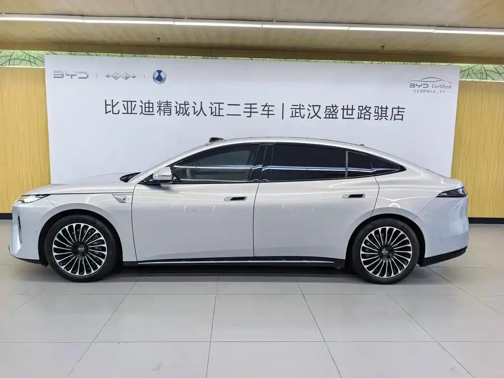BYD Seal 08 — фото 6