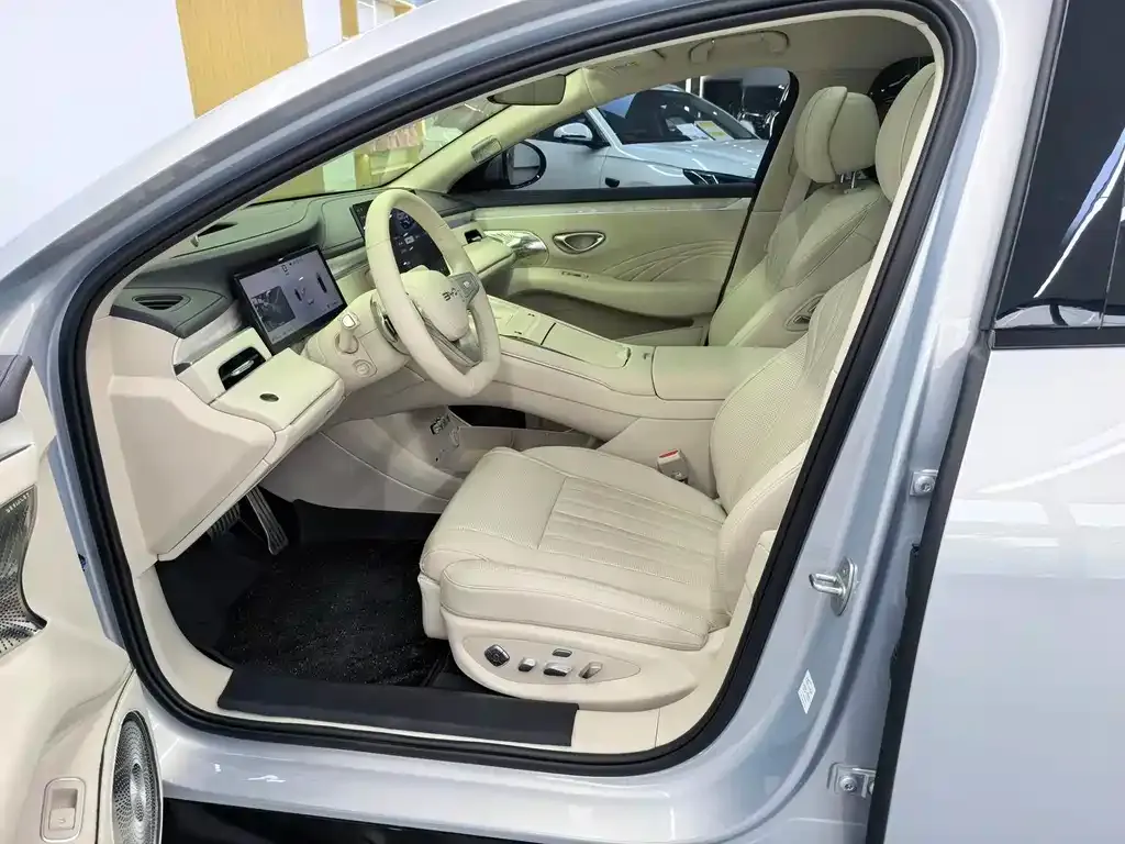 BYD Seal 08 — фото 7