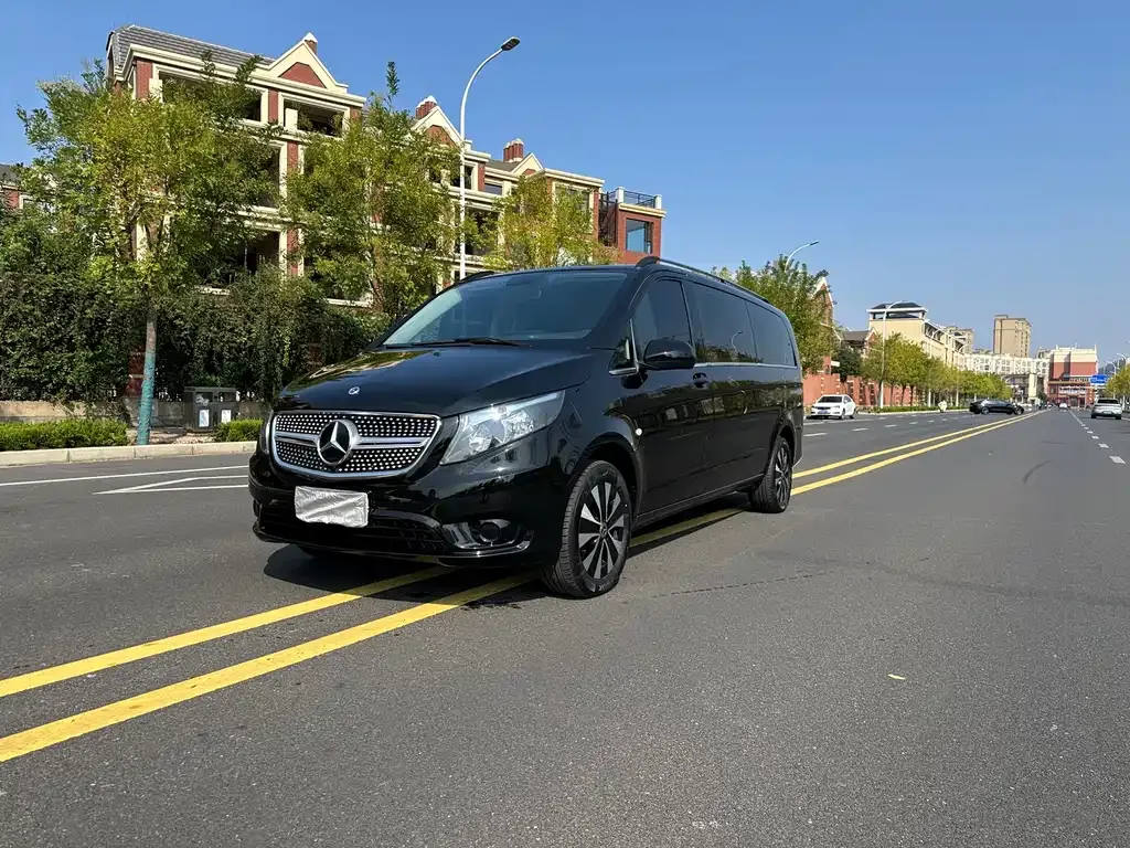 Mercedes-Benz Vito — фото 1