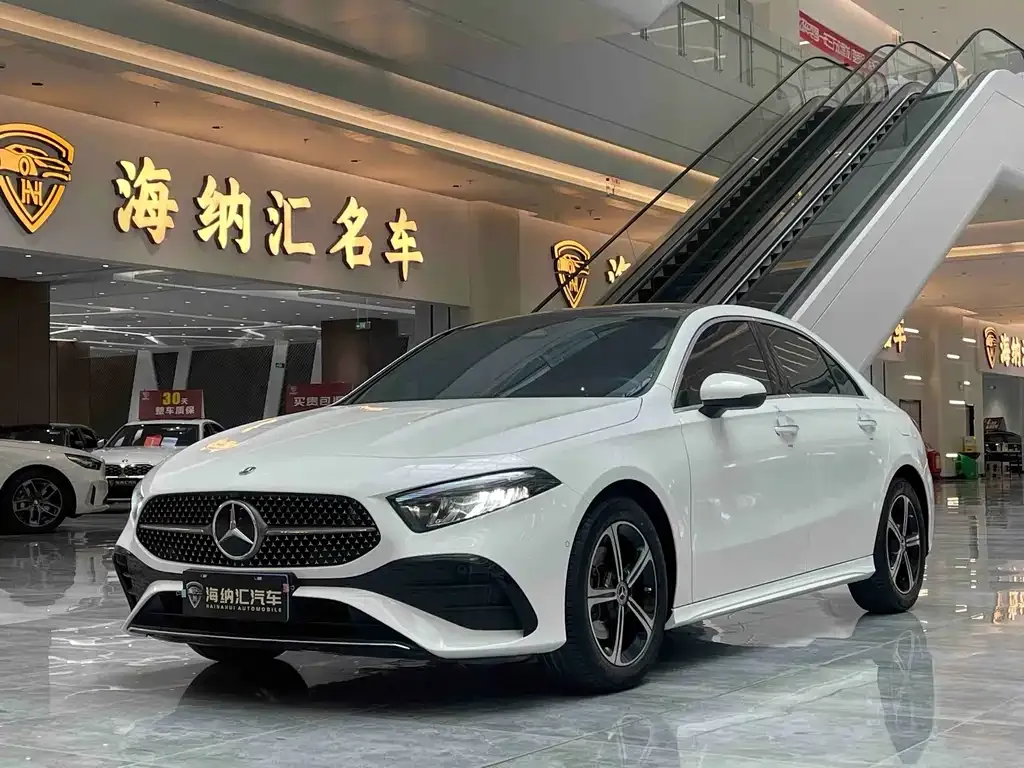 Mercedes-Benz A-Class — фото 1
