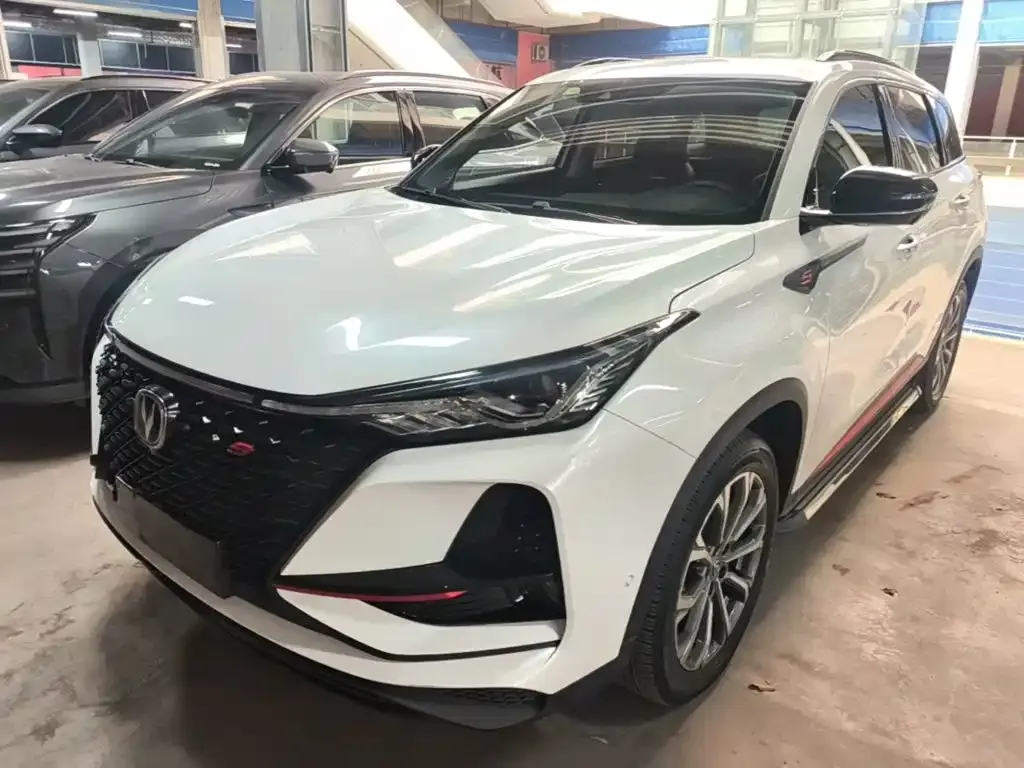 Changan CS75 PLUS — фото 1