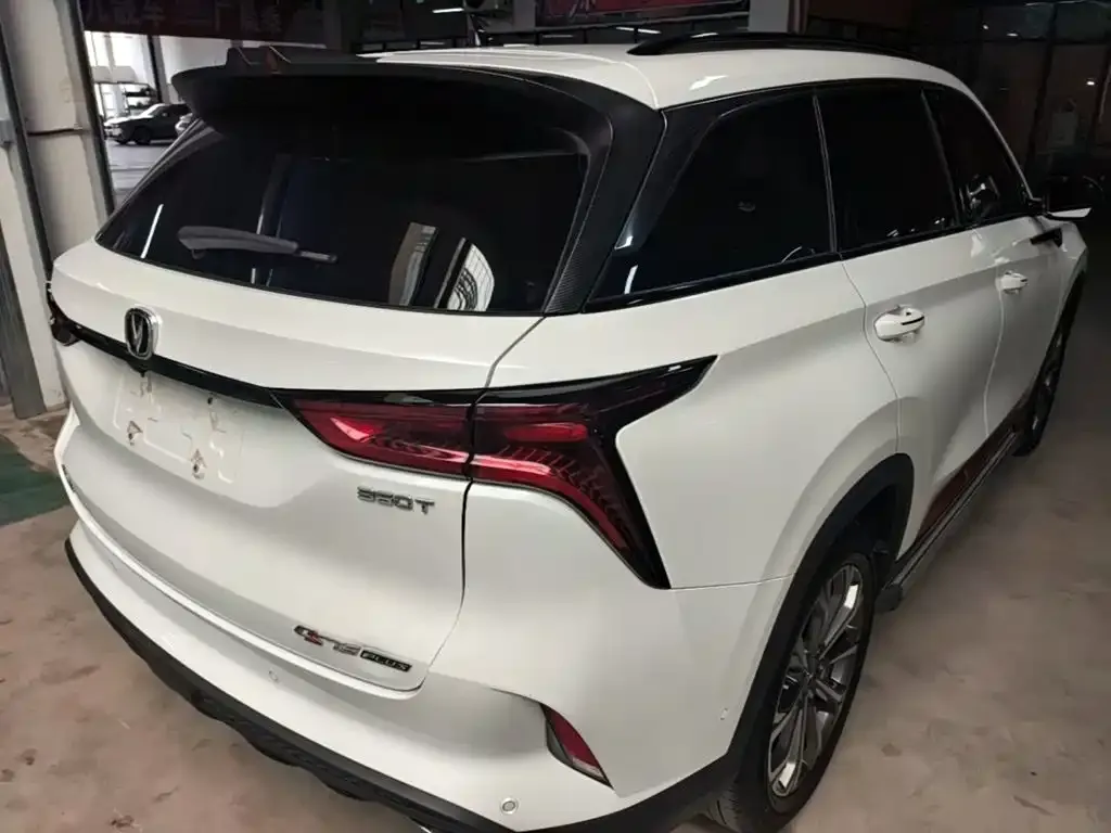 Changan CS75 PLUS — фото 2