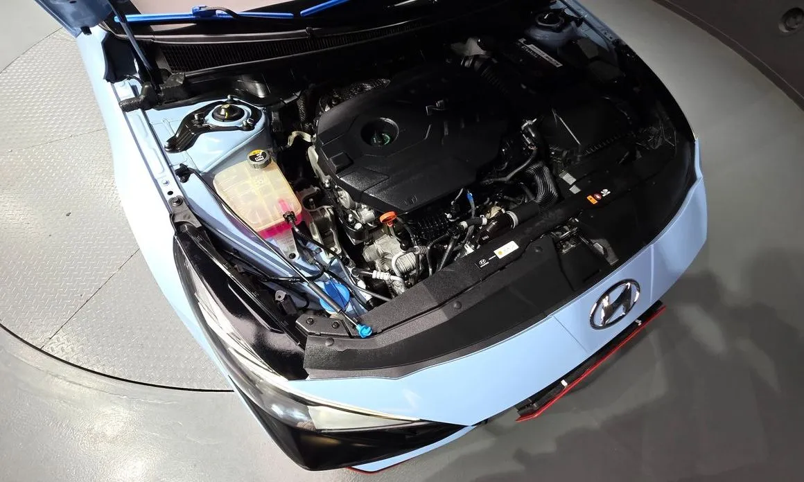 Hyundai AVANTE — фото 8