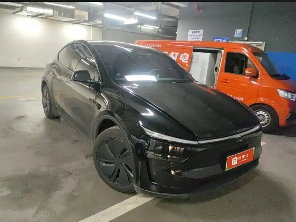 Tesla Model Y — фото 7