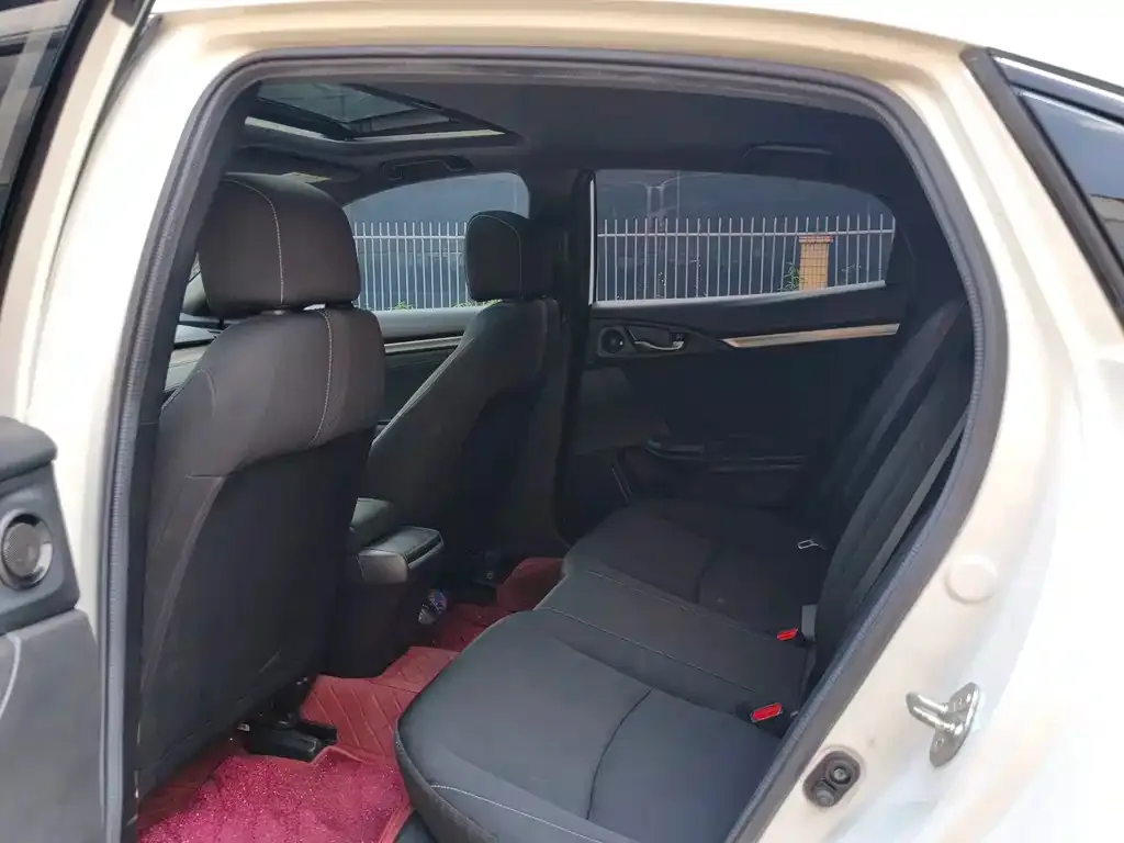 Honda Civic — фото 7