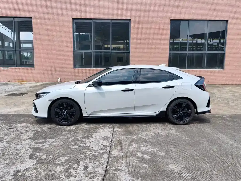 Honda Civic — фото 10