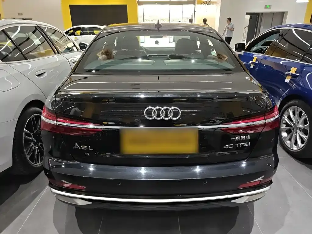 Audi A6L — фото 10