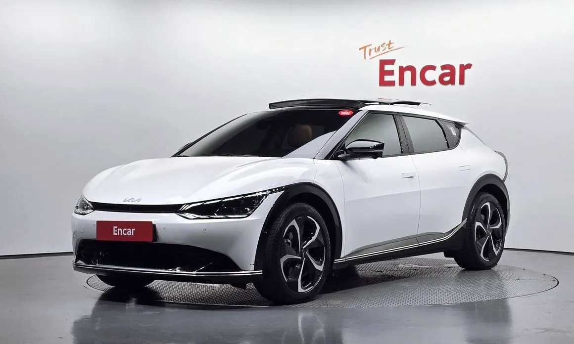 Kia EV6 — фото 1