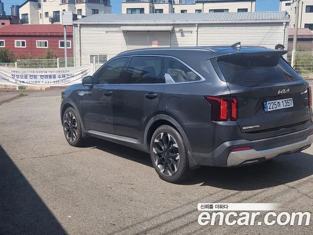 Kia Sorento — фото 8