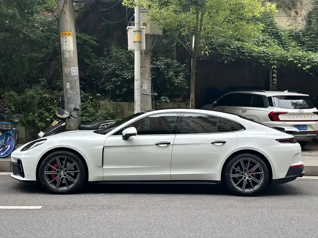 Porsche Panamera — фото 10