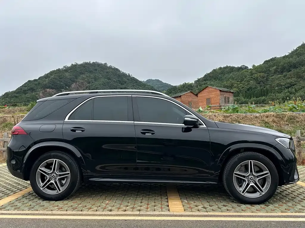 Mercedes-Benz GLE (Import) — фото 7