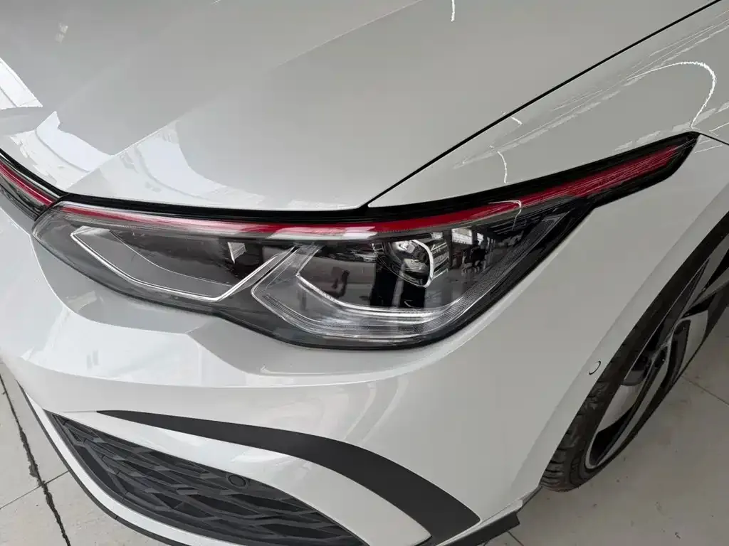 Volkswagen Golf GTI — фото 9