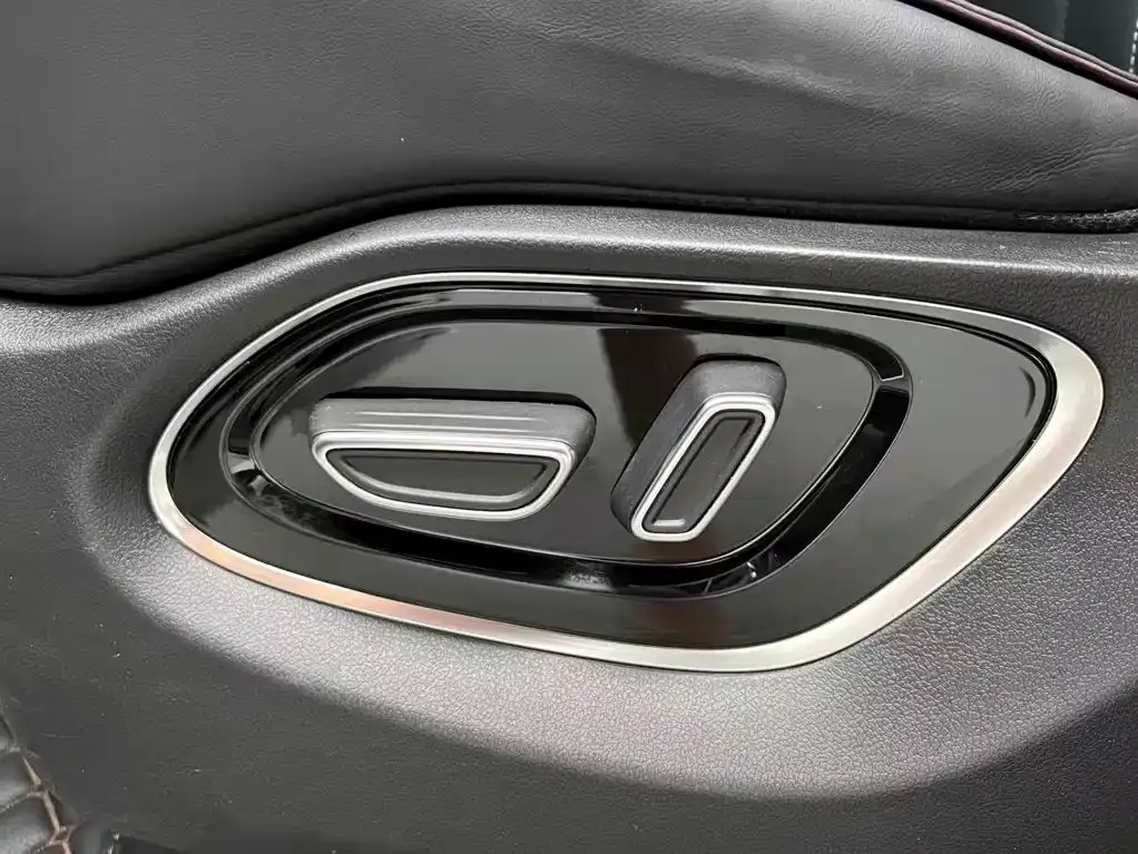 GAC Motor Trumpchi M6 — фото 9