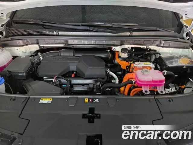 Kia Carnival — фото 10