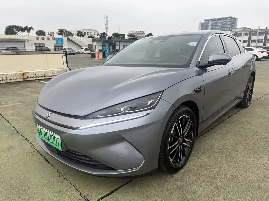 BYD Qin L — фото 1