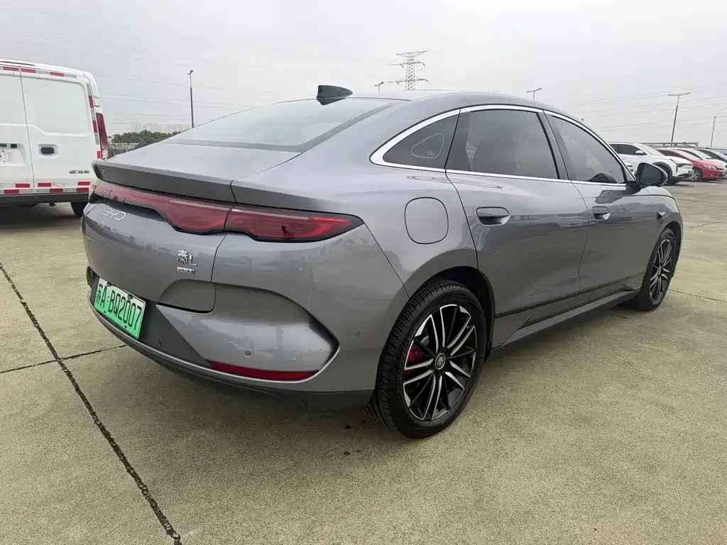 BYD Qin L — фото 2