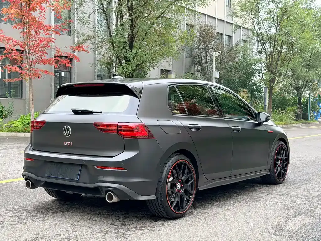 Volkswagen Golf GTI — фото 3