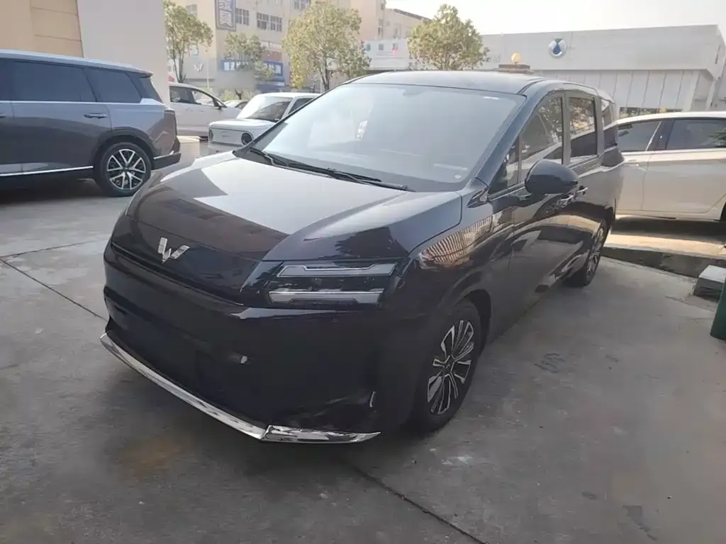 Wuling Xingguang 730 New Energy — фото 1
