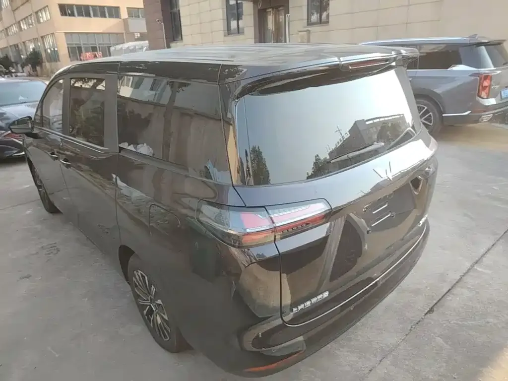 Wuling Xingguang 730 New Energy — фото 4