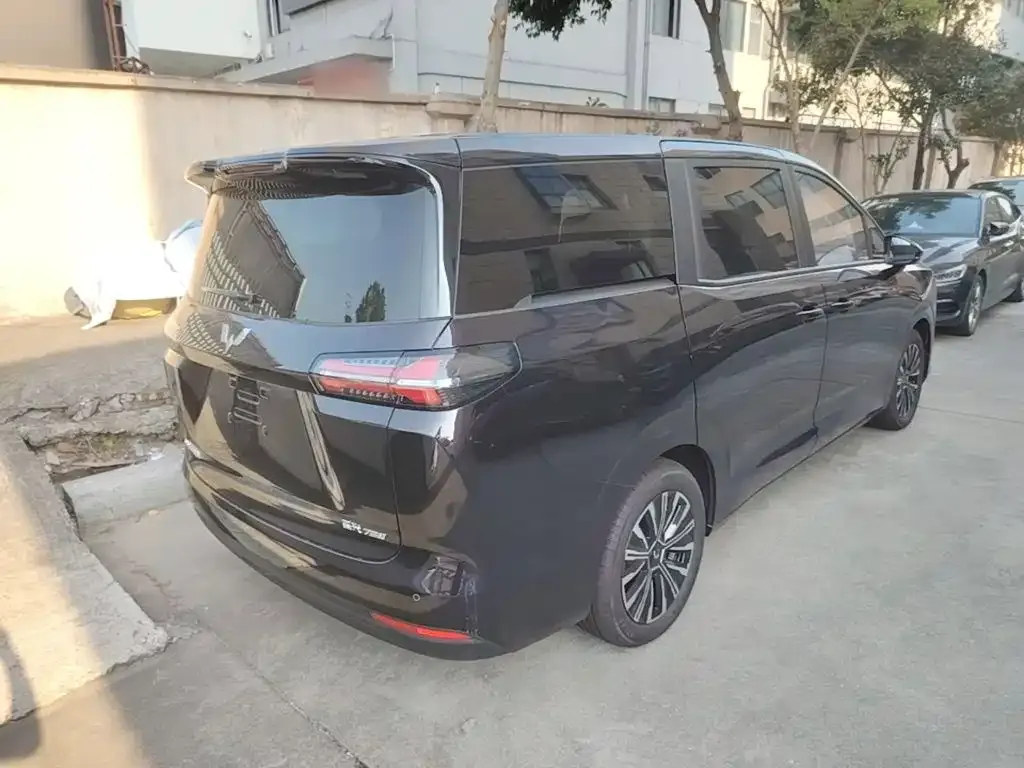 Wuling Xingguang 730 New Energy — фото 2