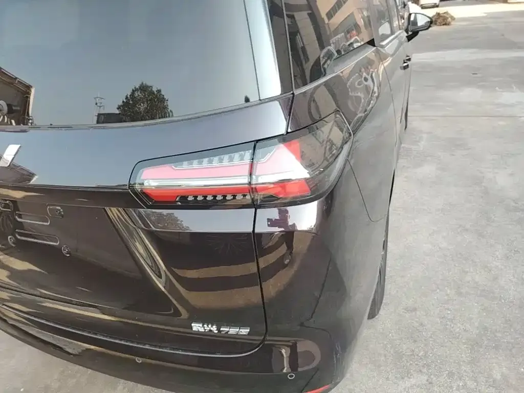 Wuling Xingguang 730 New Energy — фото 6